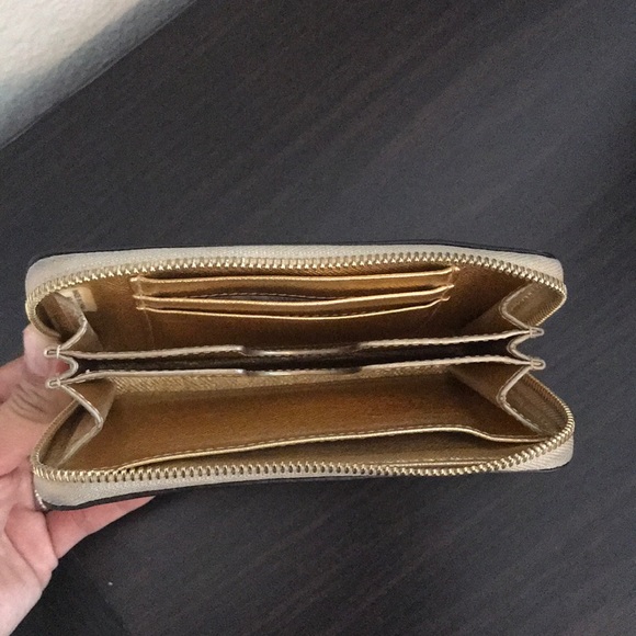 MK Wristlet Wallet Phone Holder - Picture 5 of 8